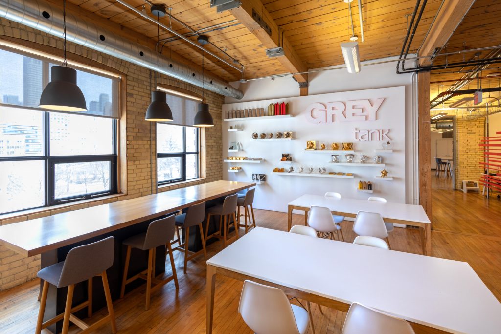 40-46 Spadina Avenue — photo 9